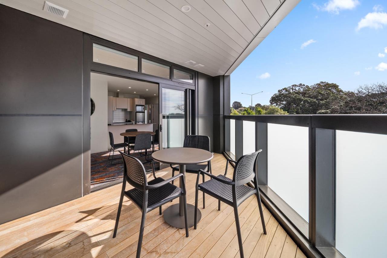 Ramada By Wyndham Newmarket Auckland Eksteriør billede