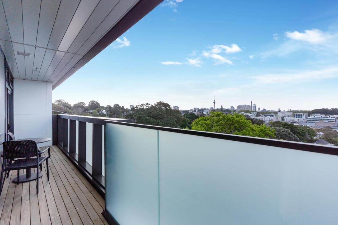 Ramada By Wyndham Newmarket Auckland Eksteriør billede