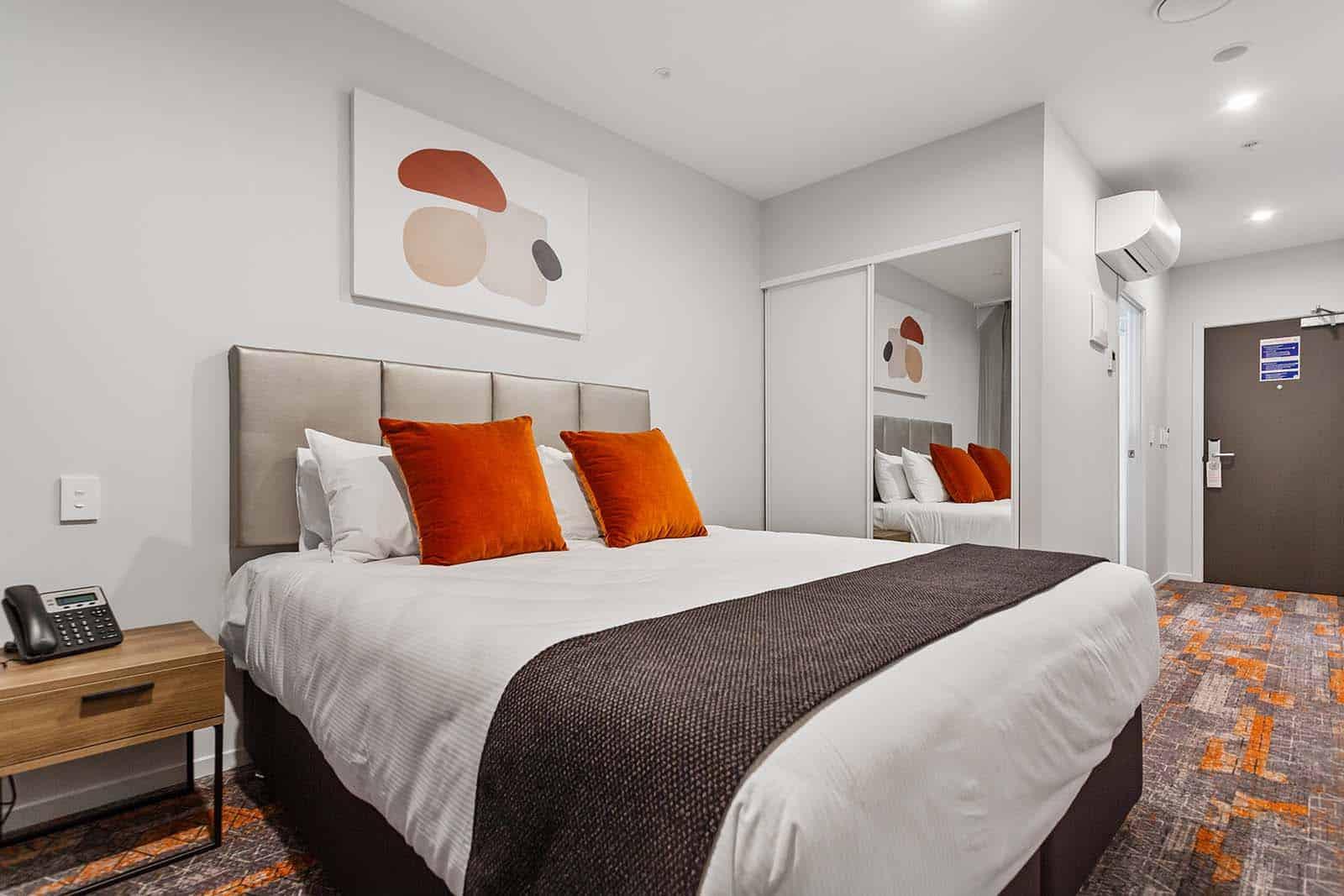 Ramada By Wyndham Newmarket Auckland Eksteriør billede