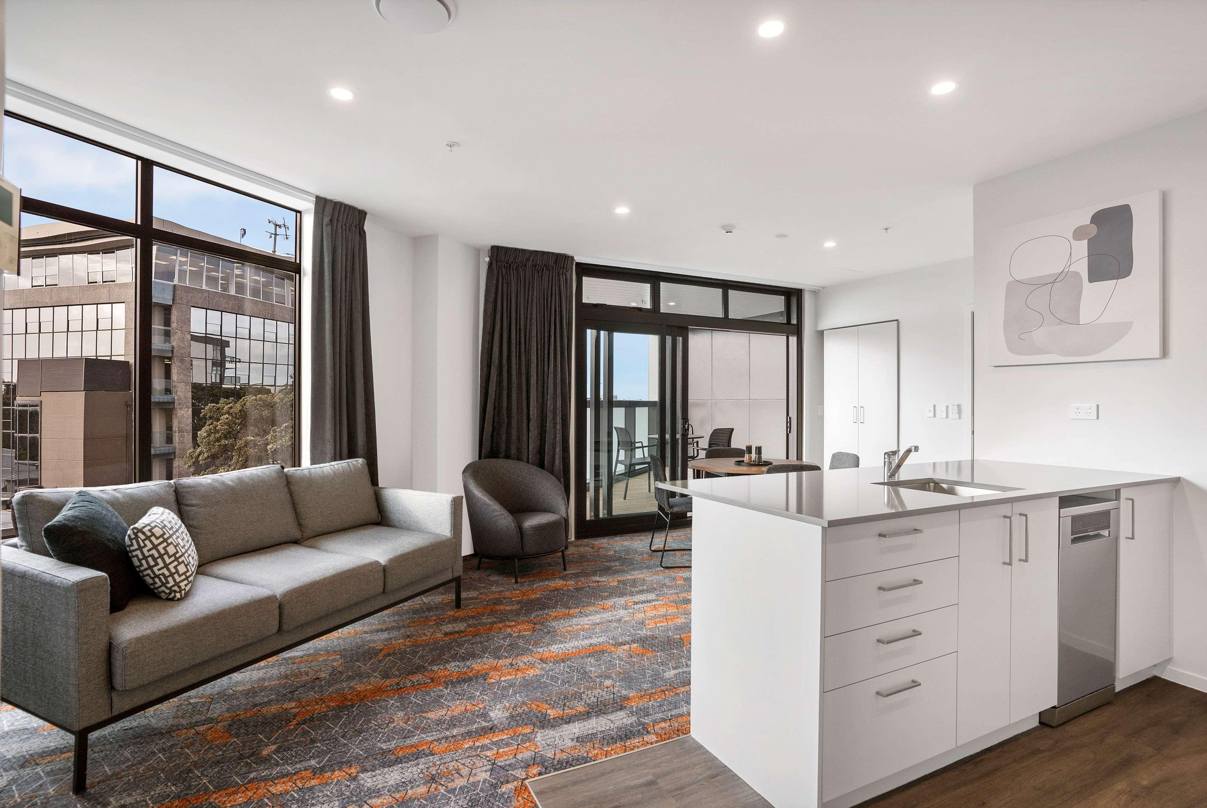Ramada By Wyndham Newmarket Auckland Eksteriør billede