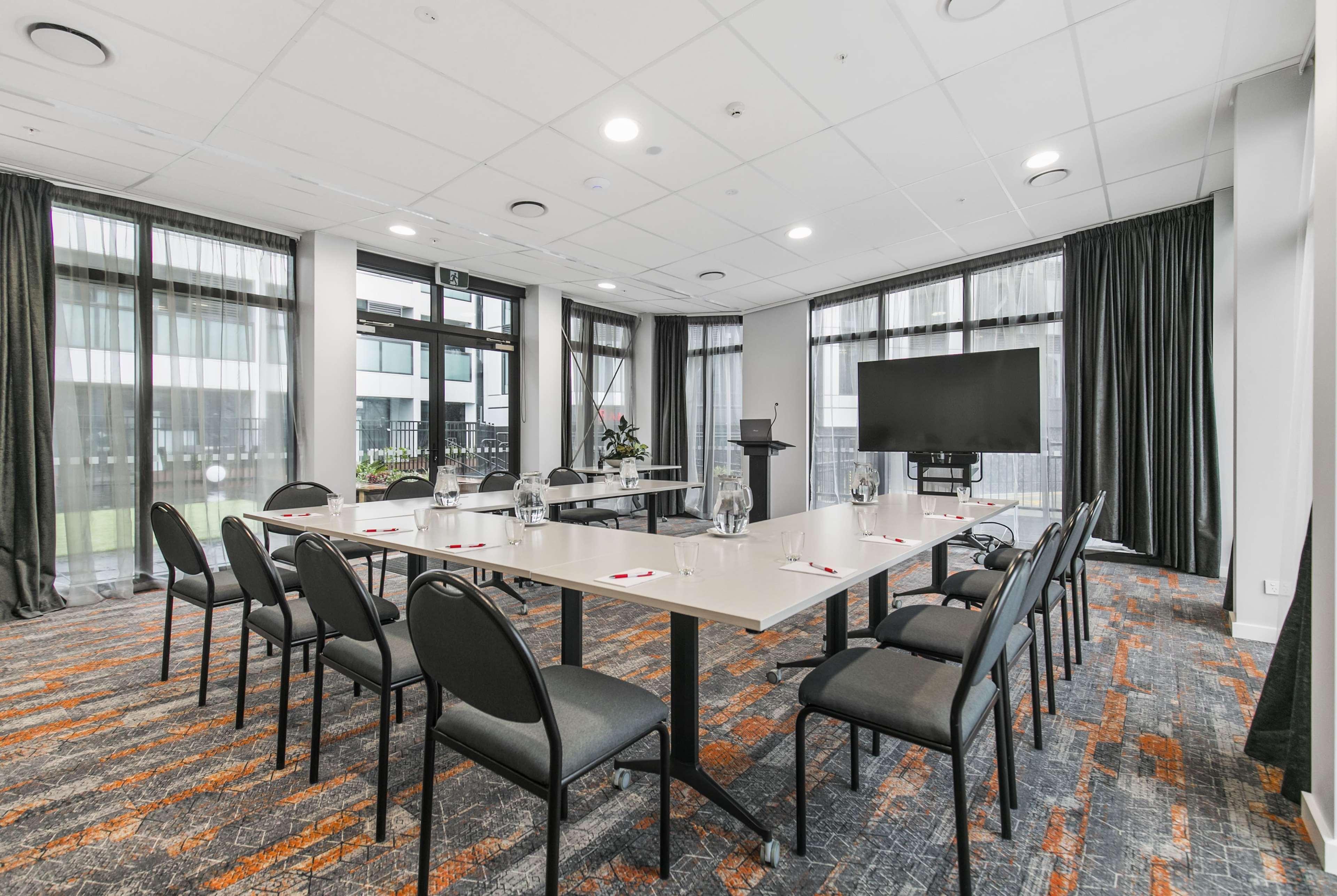 Ramada By Wyndham Newmarket Auckland Eksteriør billede
